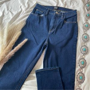 BDG Urban Outfitters Girlfriend High Rise Size 27, Mom Jeans, Casual Mom Jeans